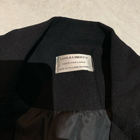 Love & Liberty Blazer - Picture 4 of 7